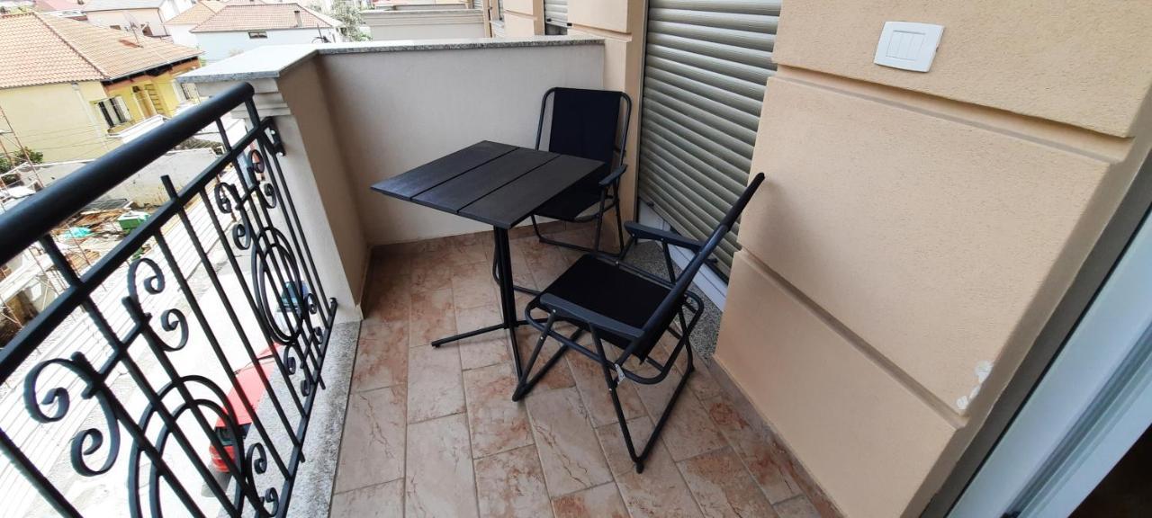 Comfy Apartment In Shkodër Exterior foto